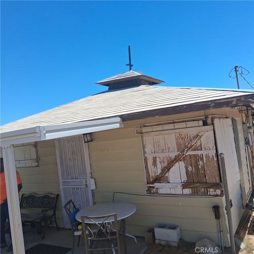 58388 Aberdeen Dr, Yucca Valley, CA, 92284-9321 | Card Image