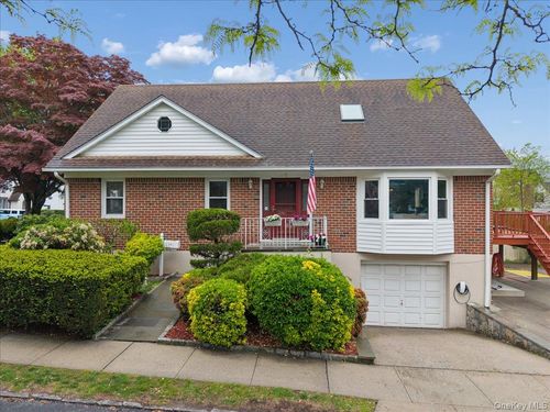 1 Allen Pl, Bronxville, NY, 10708-4501 | Card Image