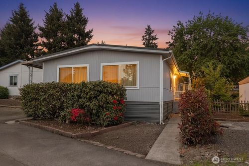 215-7301 Ne 175th St, Kenmore, WA, 98028-6519 | Card Image