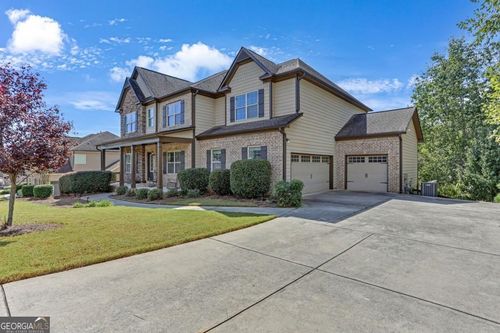 522 Thomas Dr, Loganville, GA, 30052-7204 | Card Image