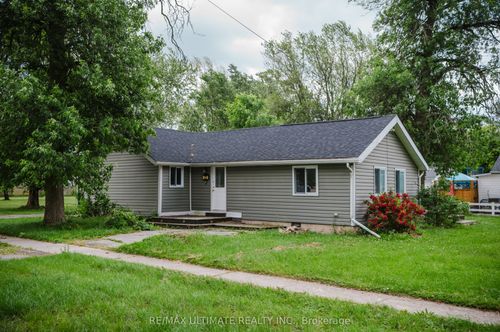 372 Helen St, Crystal Beach, ON, L0S1B0 | Card Image
