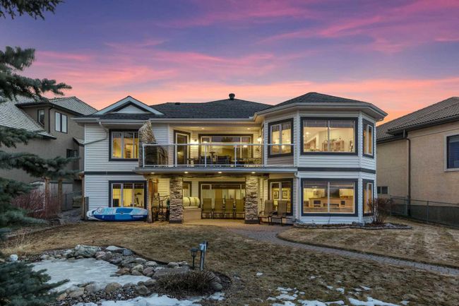 76 Chaparral Cove Se, Home with 3 bedrooms, 3 bathrooms and 4 parking in Calgary AB | Image 4