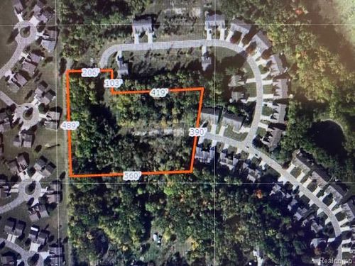 00 Emeraldwood Trl, Flushing, MI, 48433 | Card Image