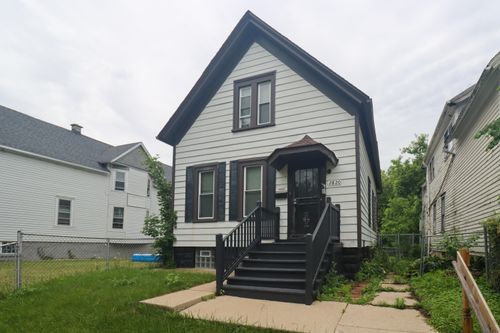 2820 N Palmer St, Milwaukee, WI, 53212-2436 | Card Image