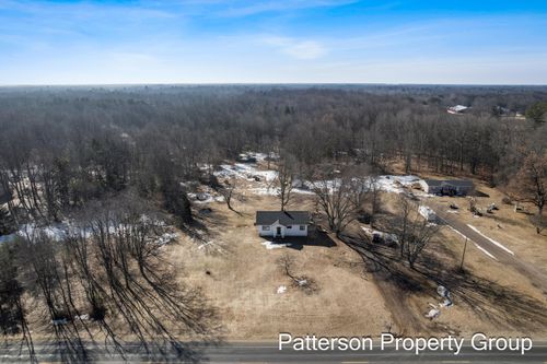 6825 Heights Ravenna Rd, Fruitport, MI, 49415-9732 | Card Image