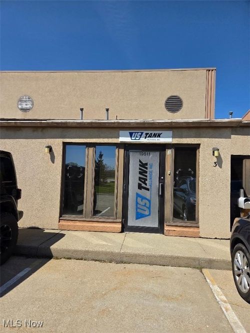 ste-3-19511 Progress Dr, Strongsville, OH, 44149-3262 | Card Image