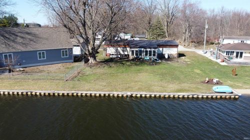5799 N Lakeshore Dr, Macy, IN, 46951-8541 | Card Image