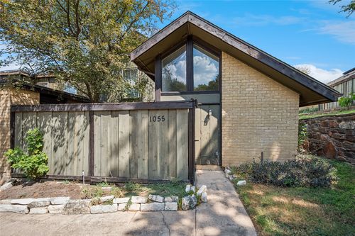 1055-4627 Country Creek Dr, Dallas, TX, 75236-1217 | Card Image