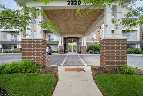 117-2220 Founders Dr, Northbrook, IL, 60062-5469 | Card Image