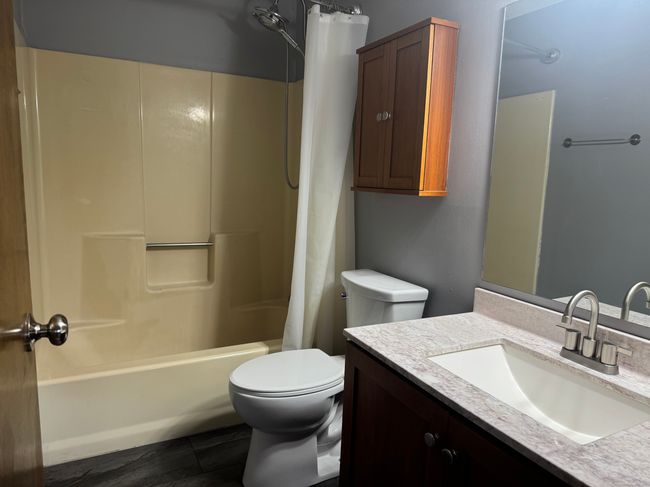 211 - 211 Skyview Dr, Condo with 2 bedrooms, 3 bathrooms and null parking in Cromwell CT | Image 10