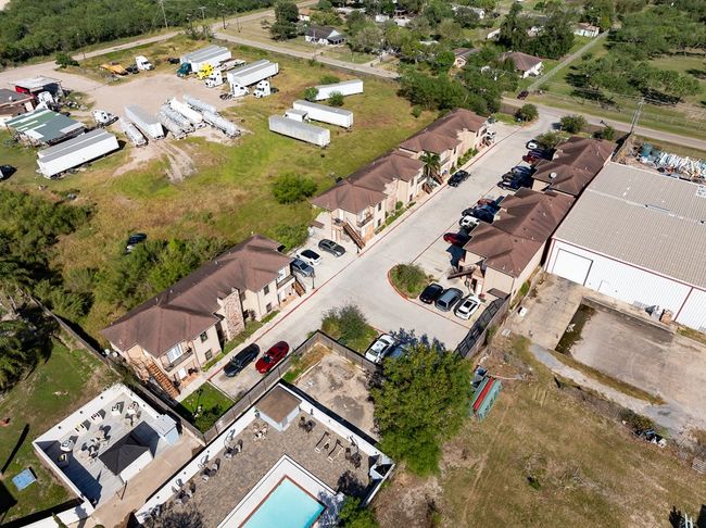 327 Couch, Home with 2 bedrooms, 2 bathrooms and null parking in Olmito TX | Image 17
