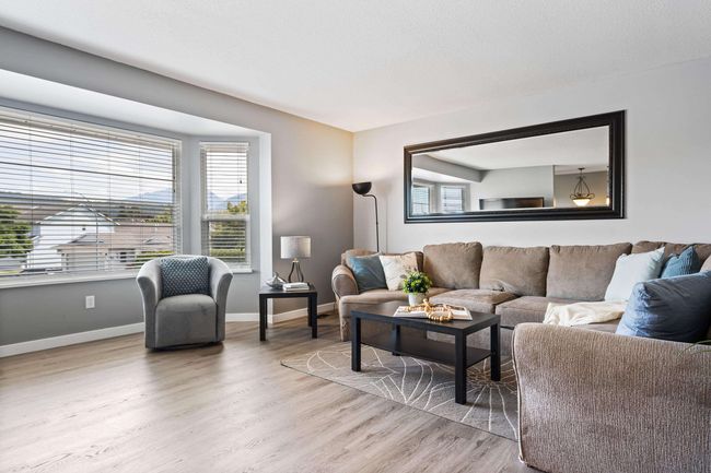 5965 Deerfield Cres, House other with 4 bedrooms, 3 bathrooms and 6 parking in Chilliwack BC | Image 7