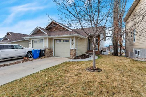 {{alt}} | Card Image