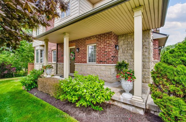 16 - 5 Liddycoat Lane, Condo with 3 bedrooms, 3 bathrooms and 1 parking in Ancaster ON | Image 4