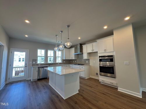 809 Hyperion Aly, Wake Forest, NC, 27587-2586 | Card Image
