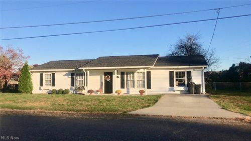 65 S Azalea Dr, Millwood, WV, 25262-8505 | Card Image