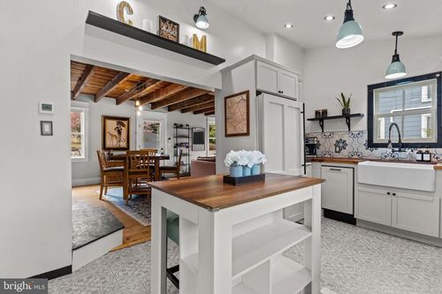 2565 Bogarts Tavern Rd, DOYLESTOWN, PA, 18902-1741 | Card Image