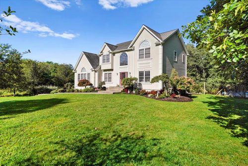 48 Brennan Ct, Chester, NY, 10918-1142 | Card Image