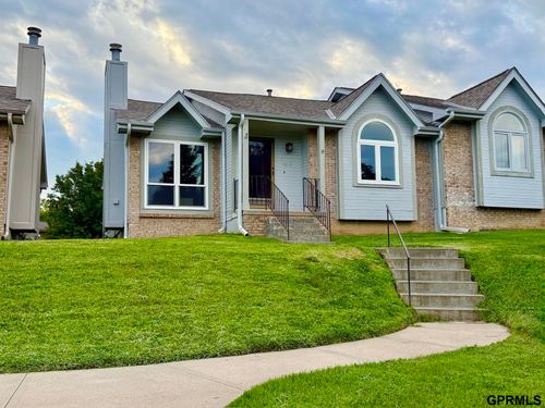 12722 S 28th Ave, Bellevue, NE, 68123-1986 | Card Image