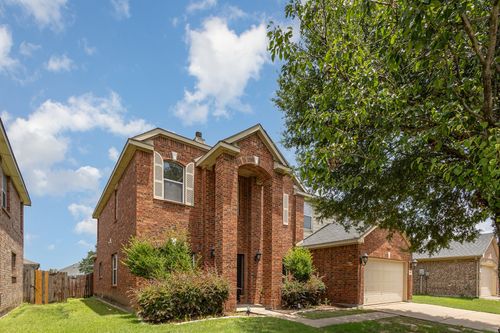2038 La Salle Trl, Grand Prairie, TX, 75052-2657 | Card Image