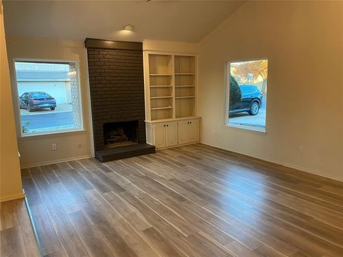 10124 Hefner Village Ter, Oklahoma City, OK, 73162-7729 | Card Image