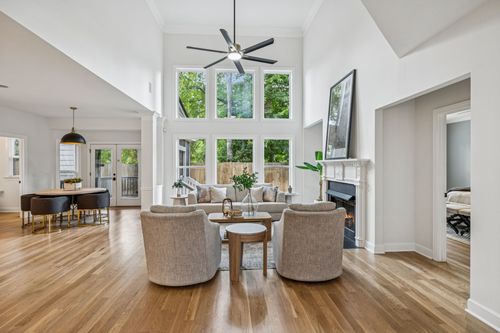 1113 Biltmore Dr, Nashville, TN, 37204-4163 | Card Image