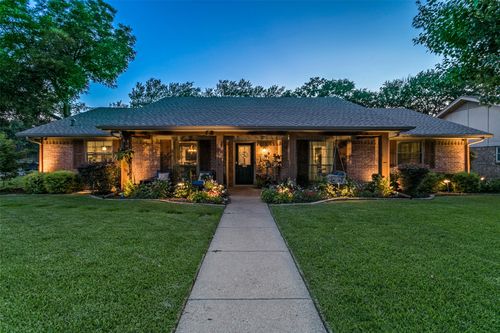 2845 Autumn Dr, Hurst, TX, 76054-2341 | Card Image