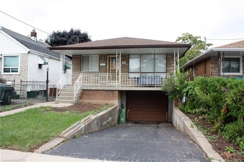 69 Adair Ave N, Hamilton, ON, L8H6A7 | Card Image