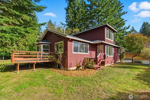 9110 Ne Shore Dr, Indianola, WA, 98342 | Card Image