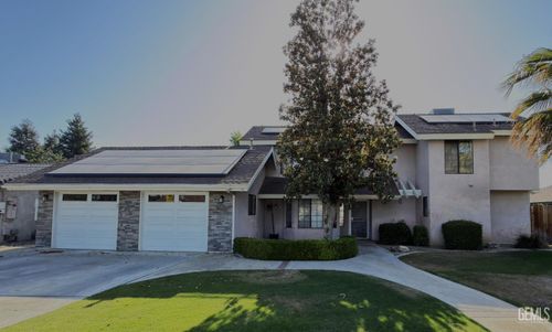 3601 Dovewood St, Bakersfield, CA, 93309-6432 | Card Image