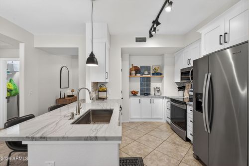 204-435 W Rio Salado Pkwy, Tempe, AZ, 85281-3129 | Card Image