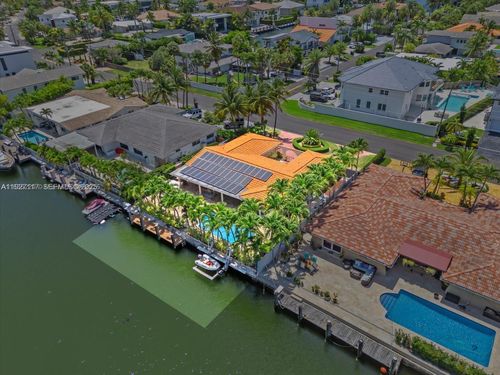 3220 Ne 164th St, North Miami Beach, FL, 33160-4129 | Card Image