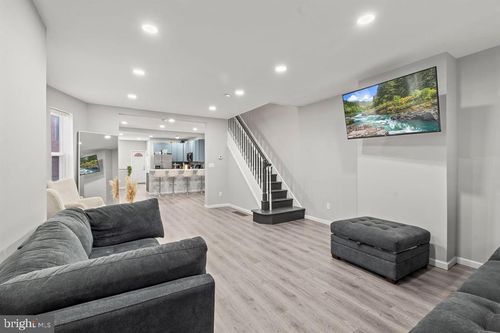 4928 Florence Ave, PHILADELPHIA, PA, 19143-3330 | Card Image