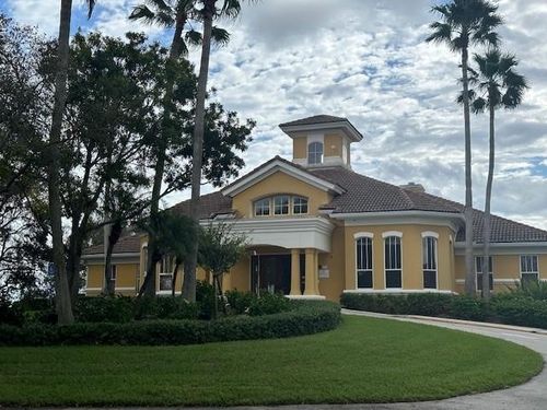 apt-f207-5060 Fairways Cir, Vero Beach, FL, 32967-7447 | Card Image