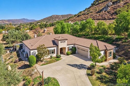 1485 Santa Fe Hills Dr, Ramona, CA, 92065-1223 | Card Image