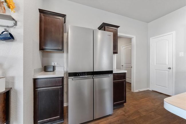 Refrigerator is included | Image 11