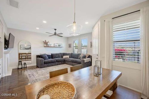 184 Via Katrina, Newbury Park, CA, 91320-7020 | Card Image