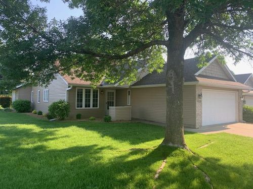 1539 Carleton Dr, Hastings, MN, 55033-8534 | Card Image