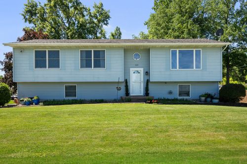 504 4th Ave W, Andalusia, IL, 61232-7608 | Card Image