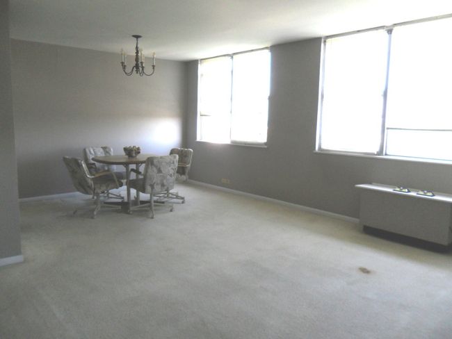 A802 - 4300 W Ford City Dr, Home with 1 bedrooms, 1 bathrooms and 2 parking in CHICAGO IL | Image 7