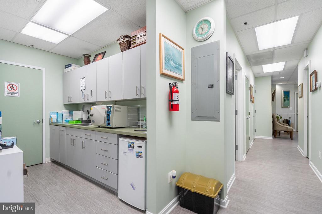 Business Opportunity in ROSEDALE 4