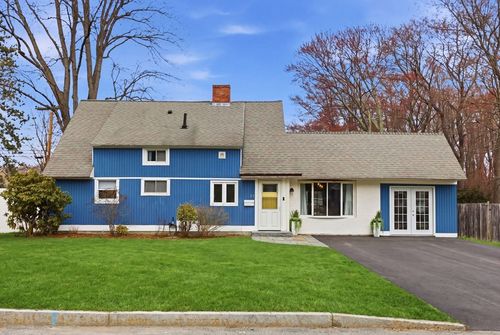 23 Porter Road, Natick, MA, 01760 | Card Image