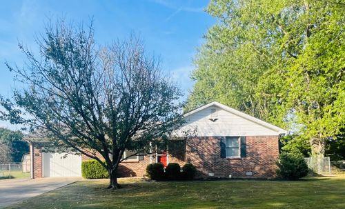 124 Orchard Dr, Stanford, KY, 40484-9572 | Card Image