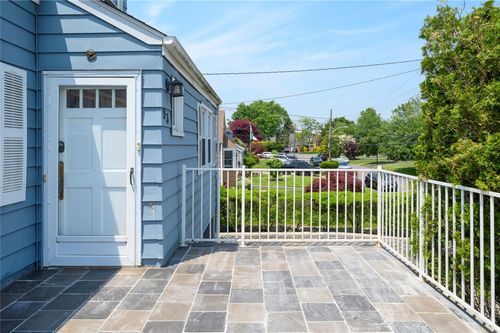 93 Joyce Rd, Eastchester, NY, 10709-1428 | Card Image