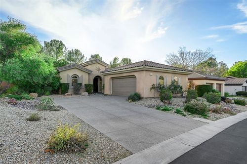 11 Fountainhead Cir, Henderson, NV, 89052-6421 | Card Image