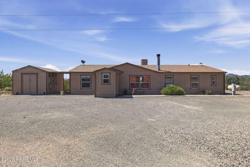17455 E Old Cherry Rd, Dewey-Humboldt, AZ, 86327-6666 | Card Image