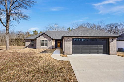 157 Rachel Cir, Russellville, AR, 72802-6011 | Card Image