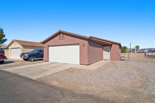 1970 Diamond Dr, Bullhead City, AZ, 86442-4955 | Card Image