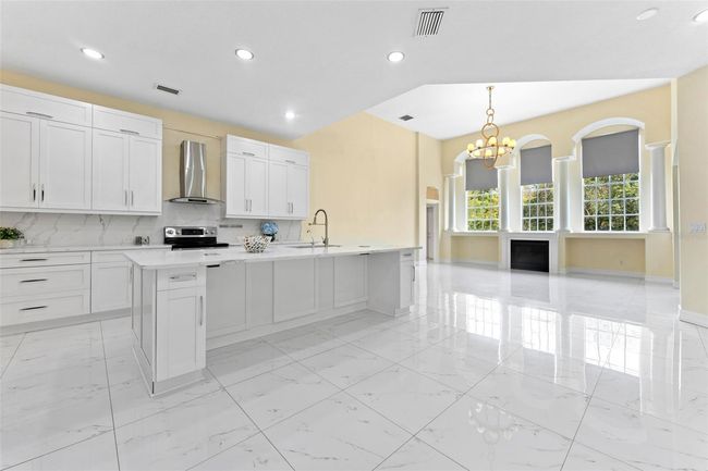 10310 Carroll Cove Pl, House other with 4 bedrooms, 4 bathrooms and null parking in Tampa FL | Image 16