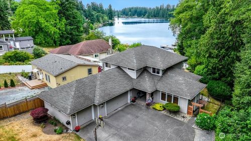 7519 184th St Nw, Stanwood, WA, 98292-8218 | Card Image